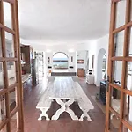Villa Isola Rossa *